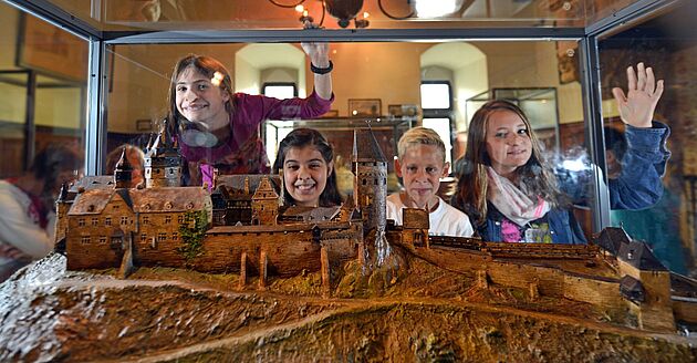 Führung für Kinder durch die Burg Altena im Märkischen Kreis