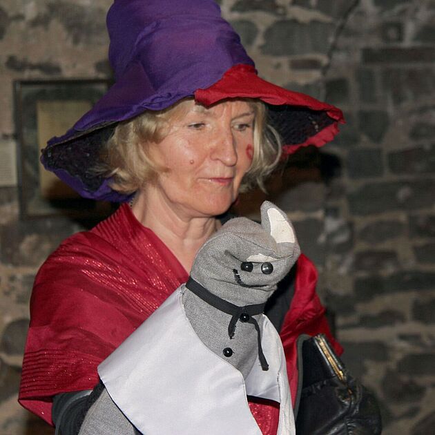 Führung für Kinder in der Burg Altena im Märkischen Kreis Führung für Kinder in der Burg Altena im Märkischen Kreis
